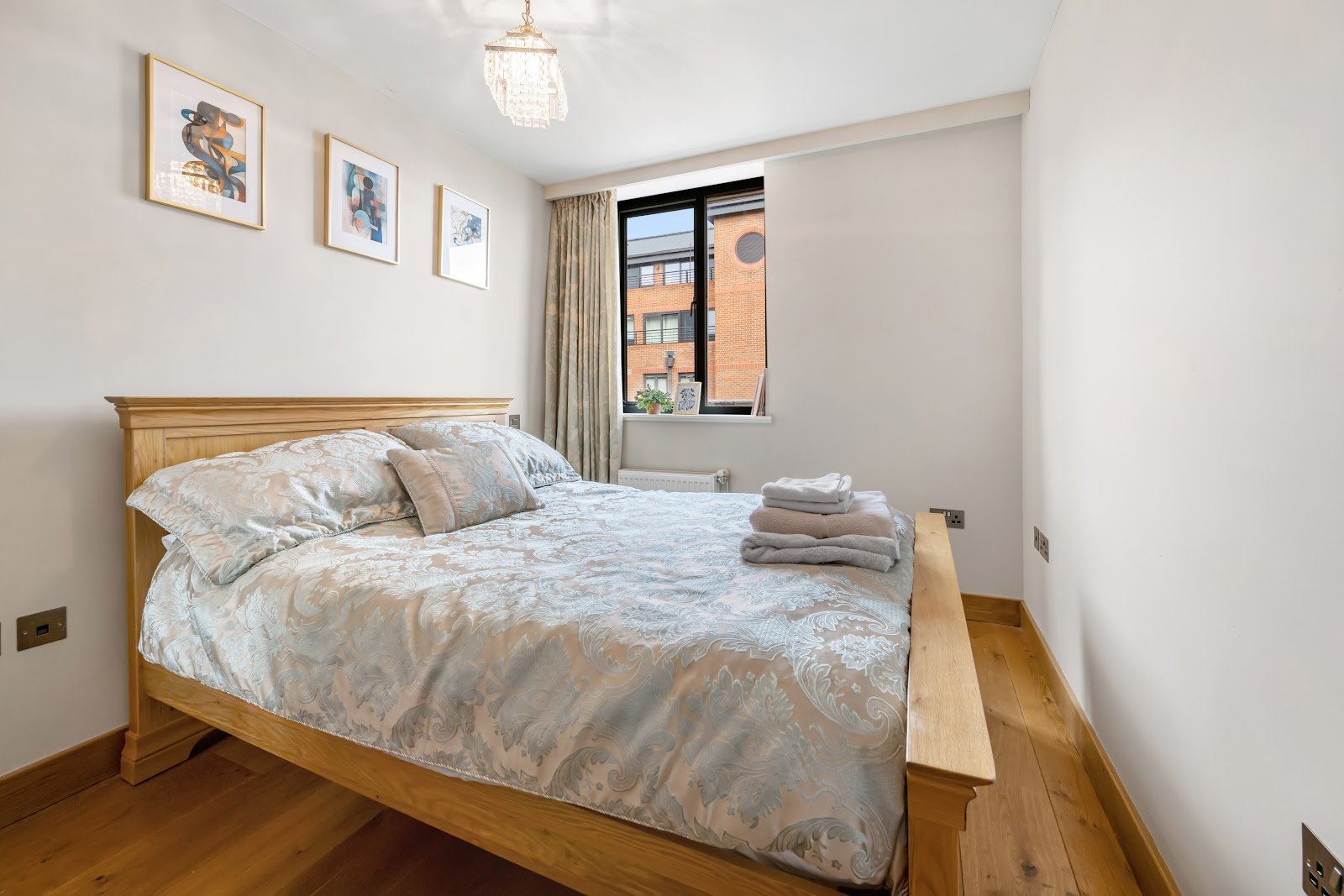 Chesterton Square, Kensington, W8