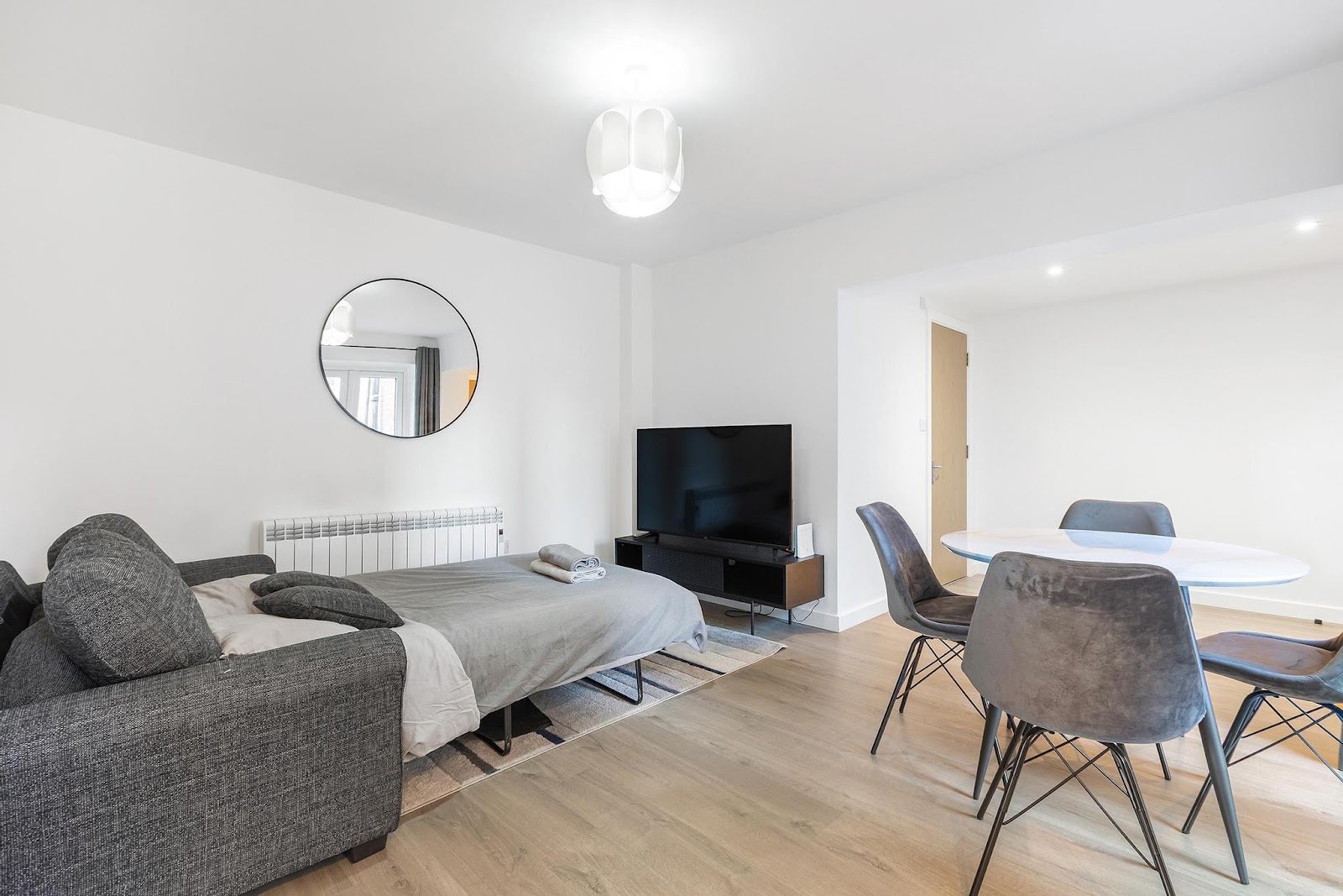 221 Clapham Road, Stockwell, SW9