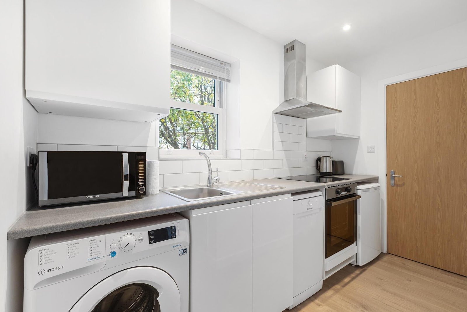 221 Clapham Road, Stockwell, SW9