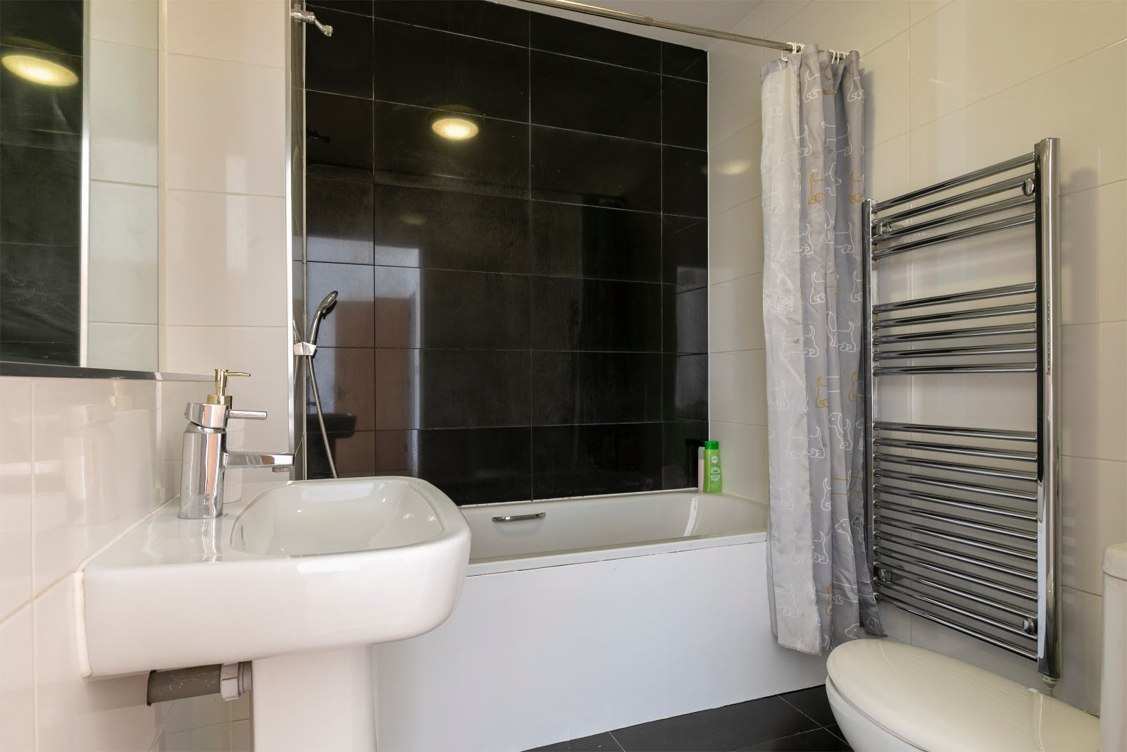 221 Clapham Road, Stockwell, SW9