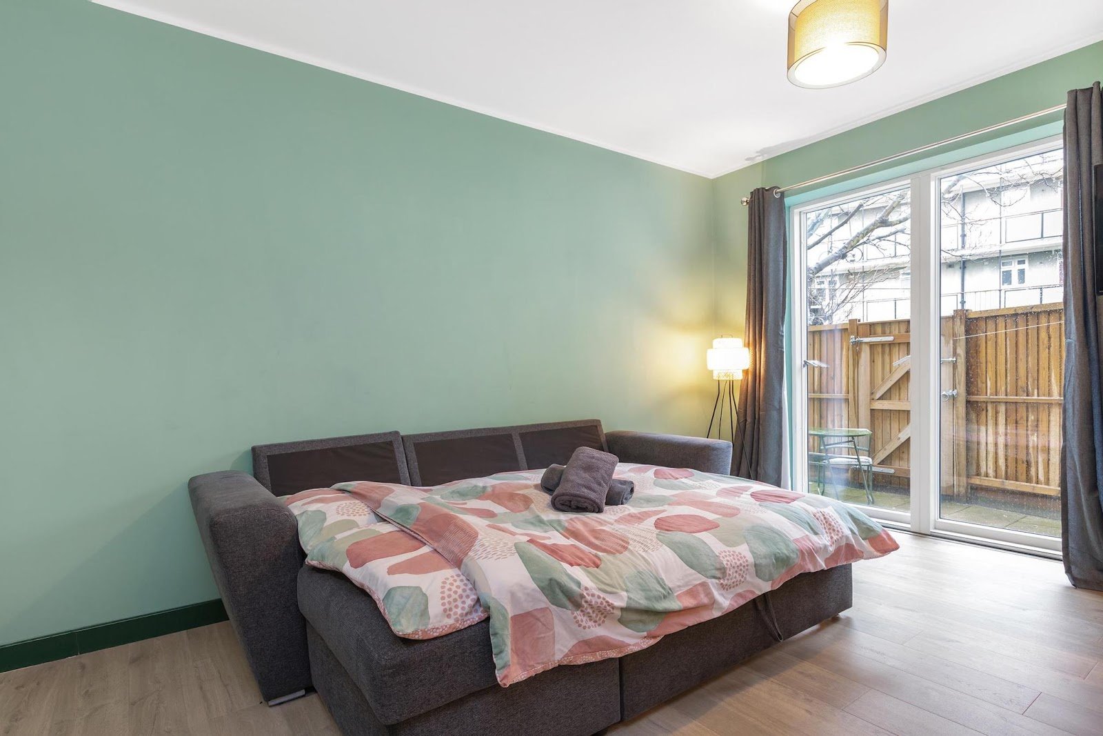 223 Clapham Road, Stockwell, SW9