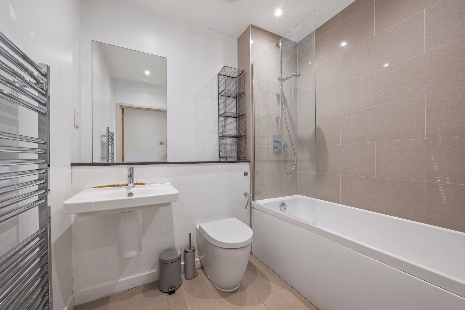 223 Clapham Road, Stockwell, SW9