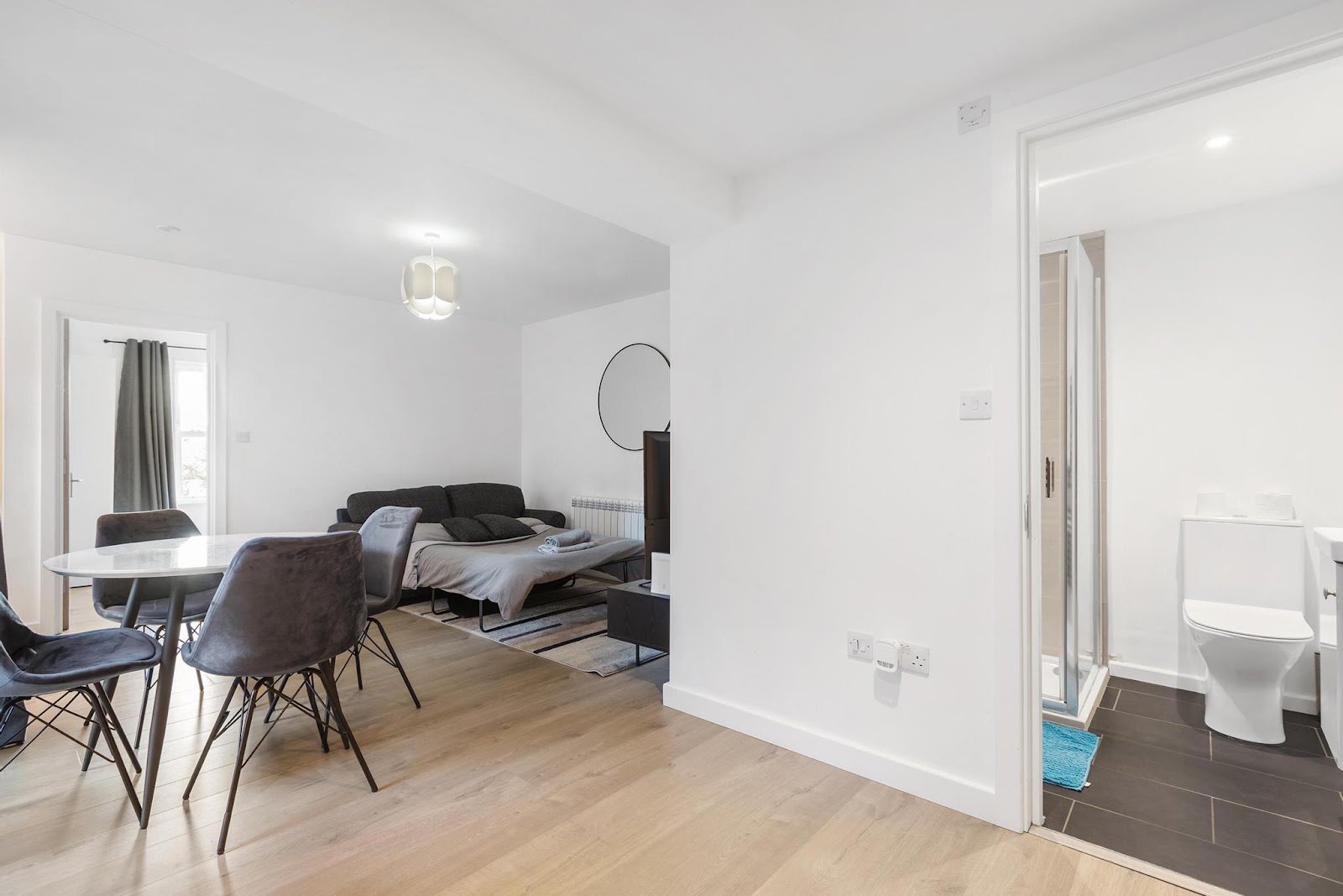 221 Clapham Road, Stockwell, SW9