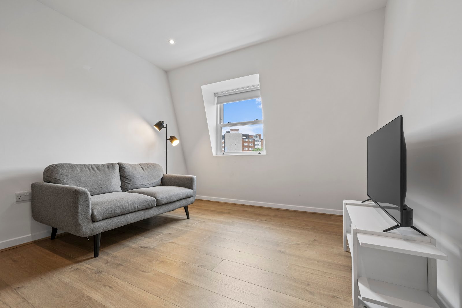 223 Clapham Road, Stockwell, SW9