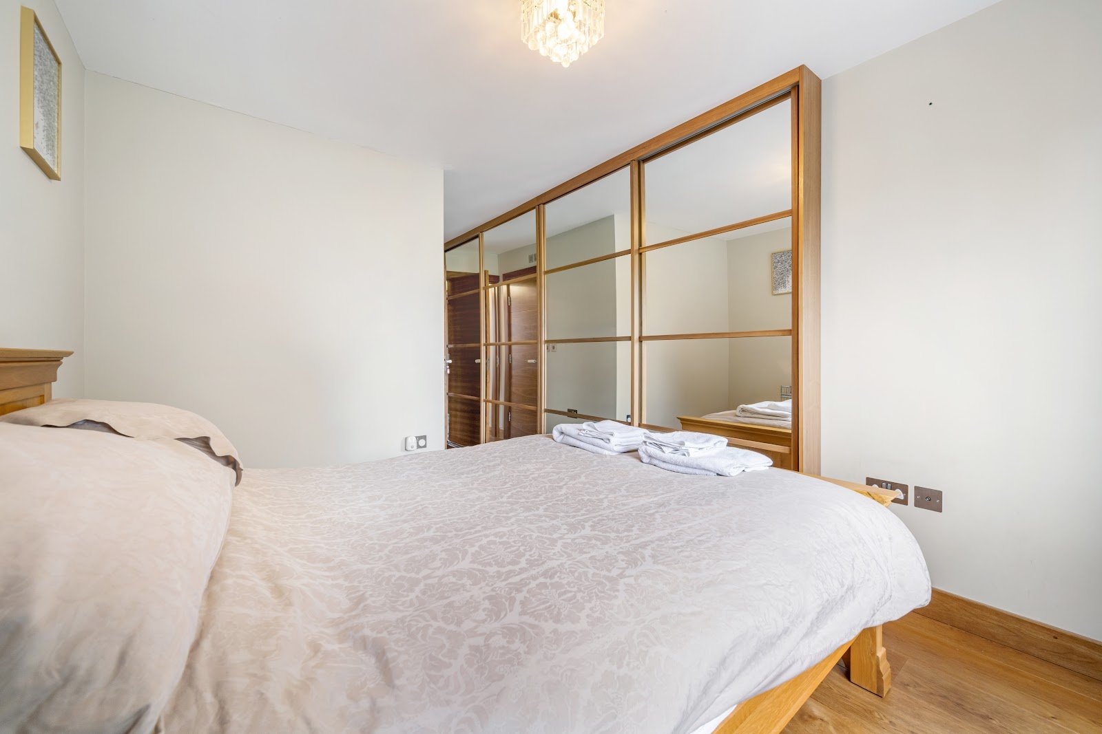 Chesterton Square, Kensington, W8
