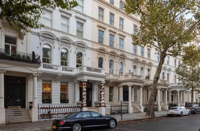 Queen's Gate, South Kensington