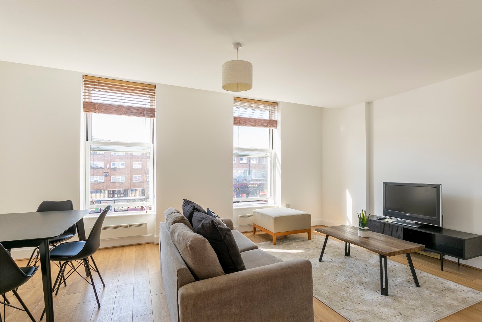 221 Clapham Road, Stockwell, SW9