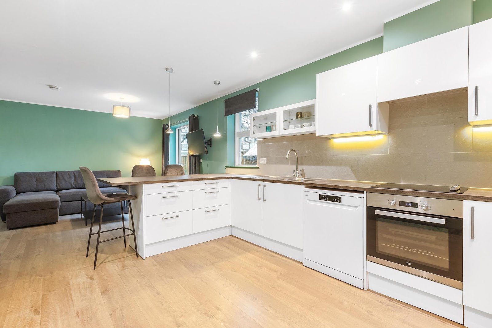 223 Clapham Road, Stockwell, SW9