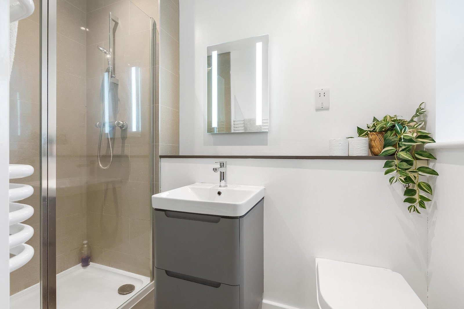 223 Clapham Road, Stockwell, SW9