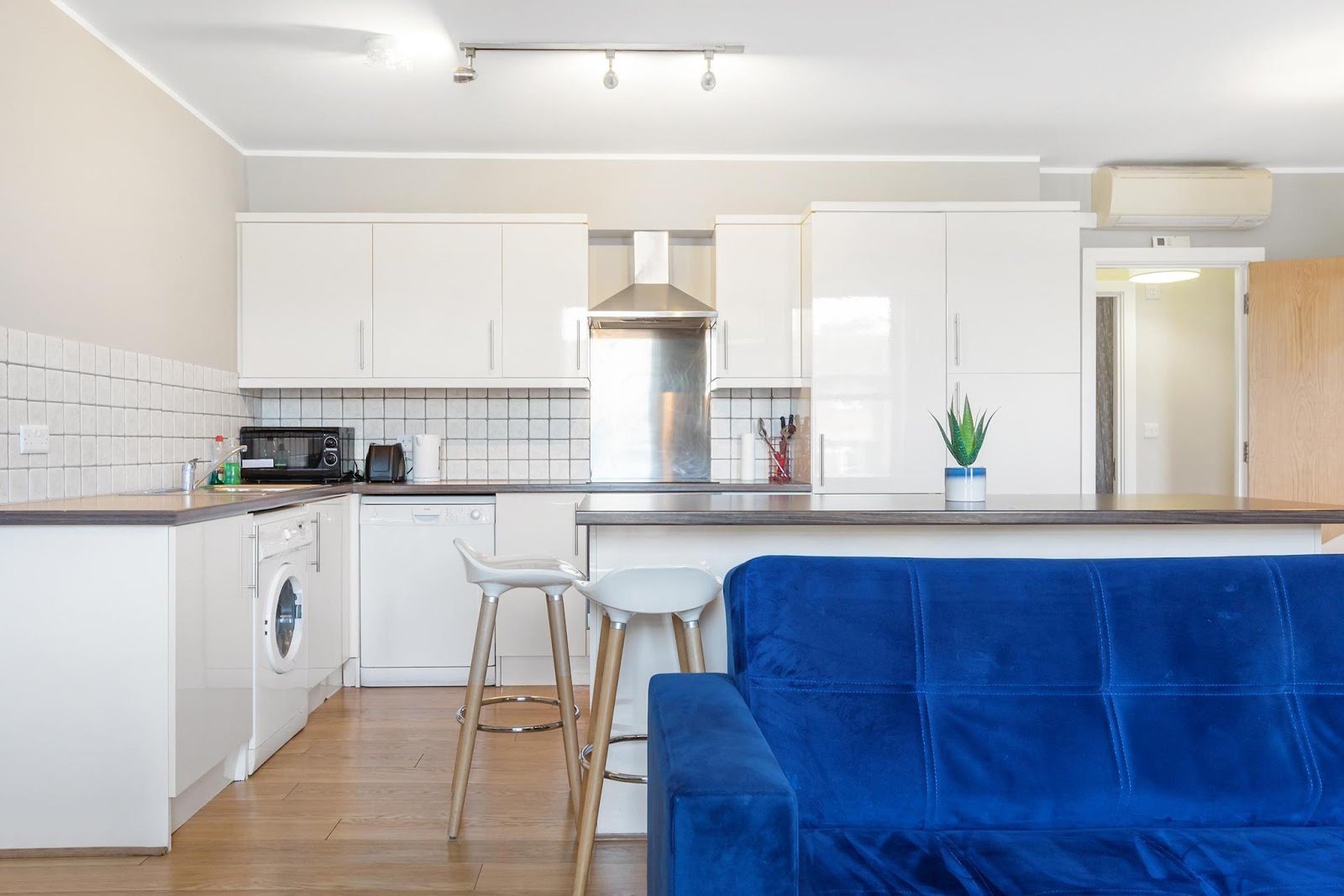 221 Clapham Road, Stockwell, SW9