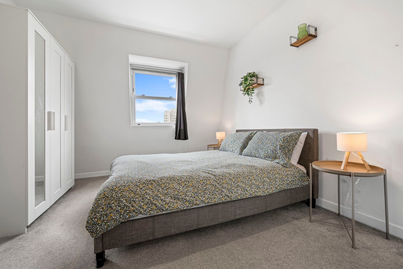 223 Clapham Road, Stockwell, SW9