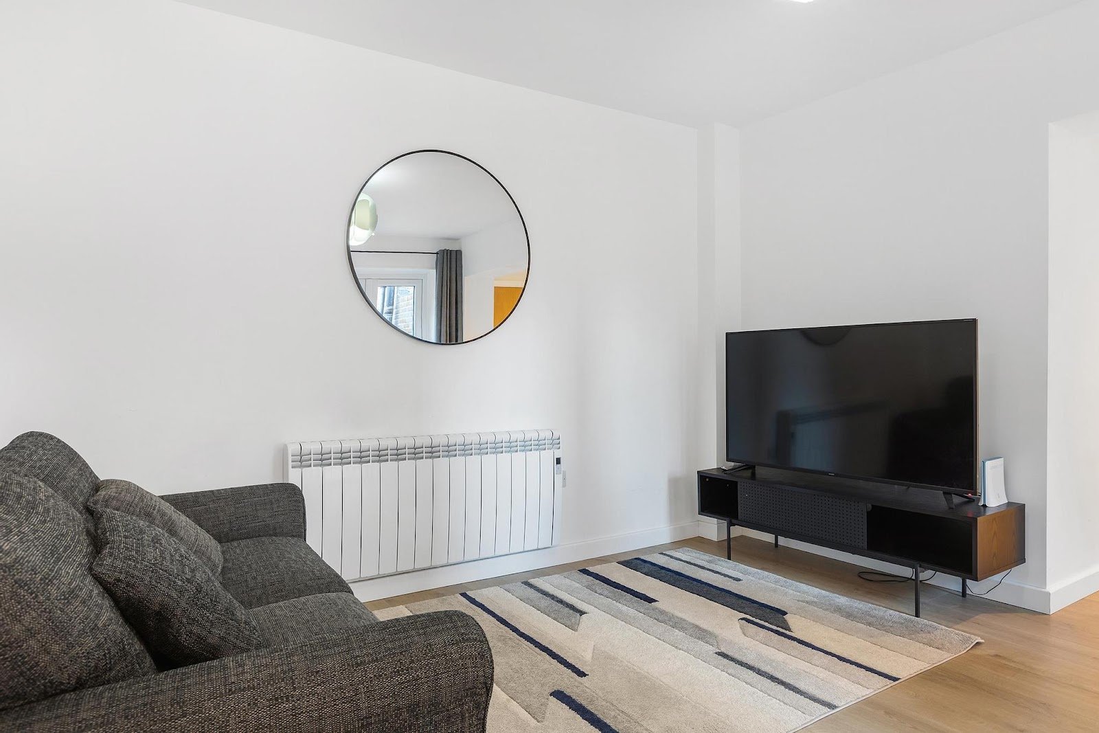 221 Clapham Road, Stockwell, SW9