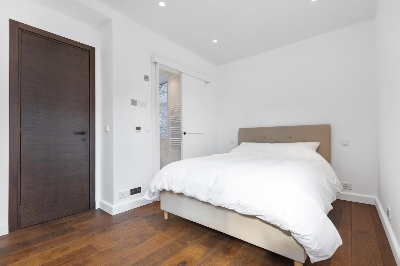 Lowndes Square, Knightsbridge, SW1X